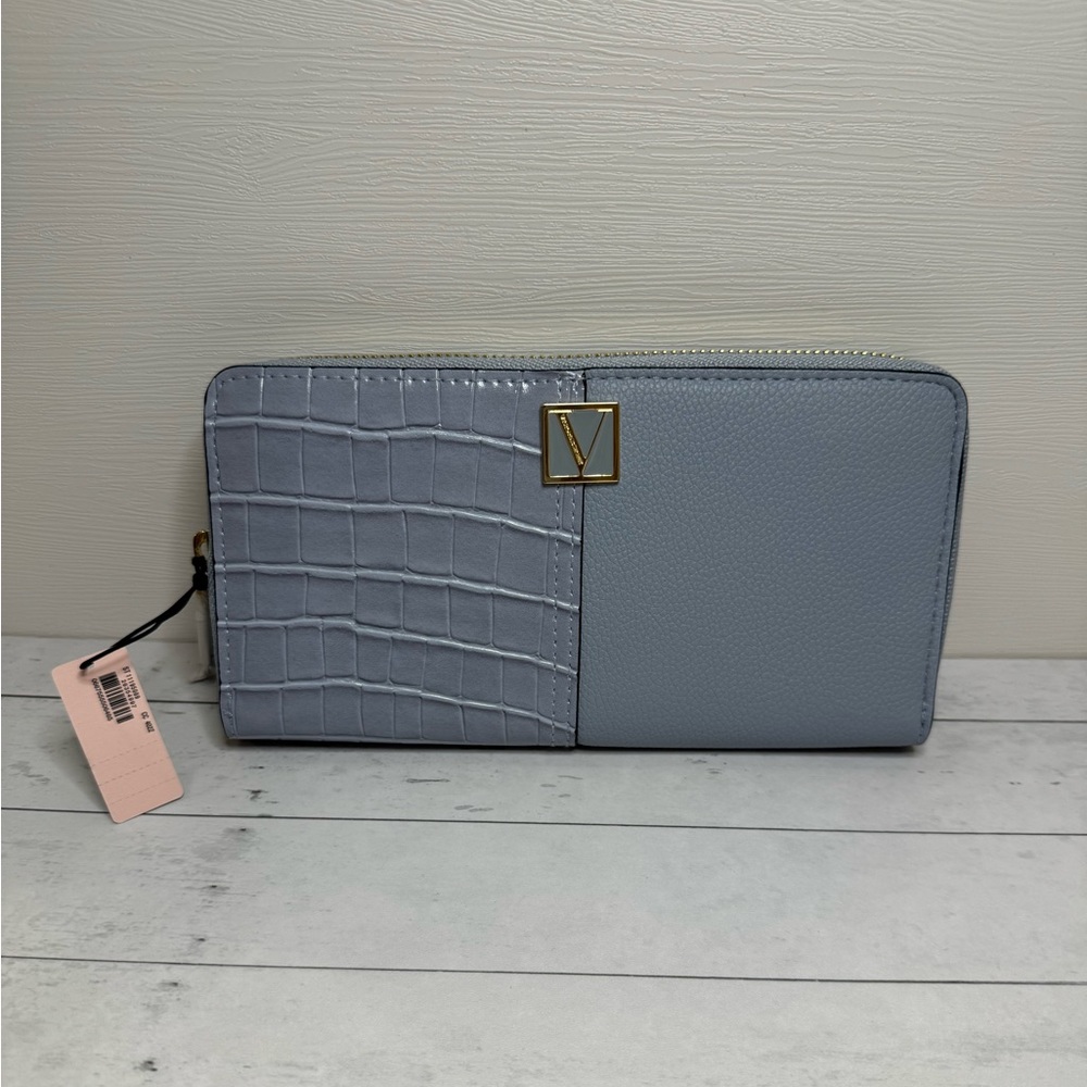 Victoria's Secret The Victoria Wallet Limited Edition Skyflower Blue Croc Pebble